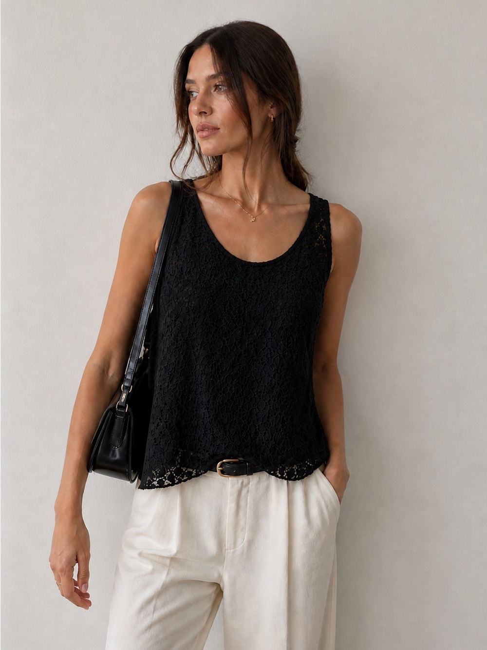 Aritzia Talula Black Lace Tank Top Floral Minimalist Chic Sleeveless Size S